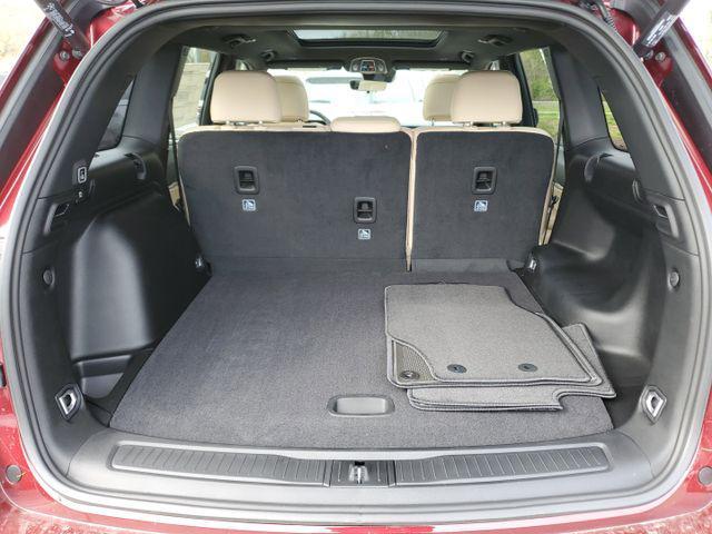 new 2025 Jeep Grand Cherokee car, priced at $47,995