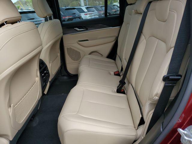 new 2025 Jeep Grand Cherokee car, priced at $47,995