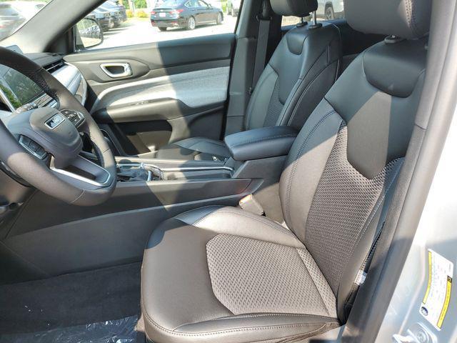 new 2025 Jeep Compass car, priced at $28,495