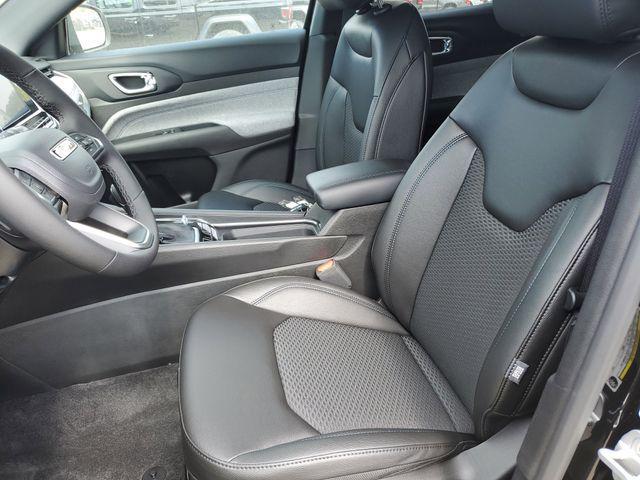 new 2025 Jeep Compass car, priced at $27,995