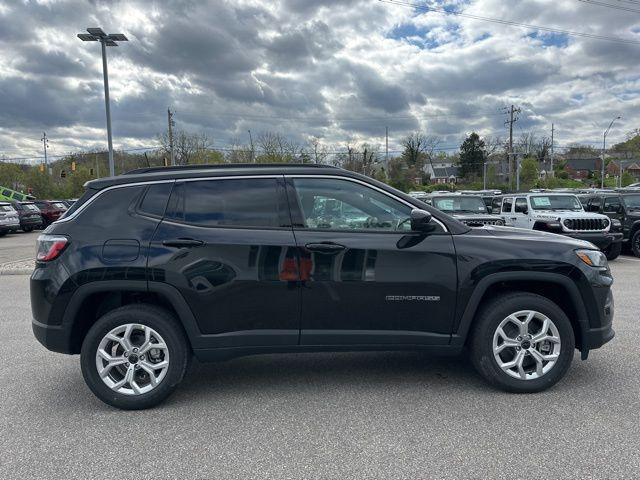 new 2025 Jeep Compass car, priced at $27,495