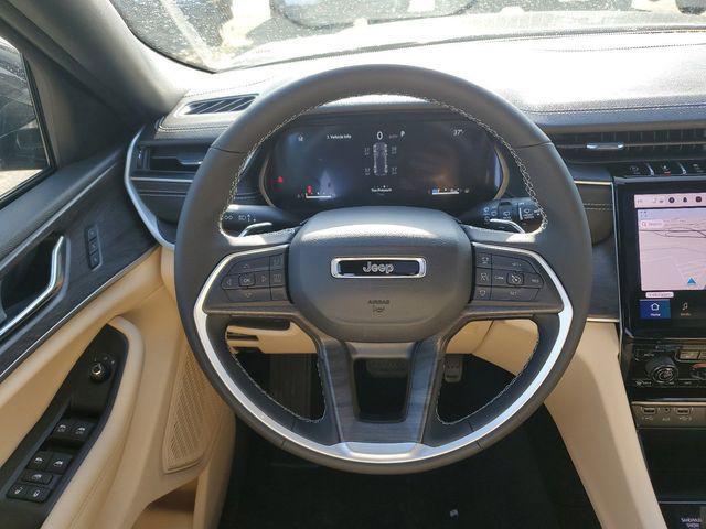 new 2025 Jeep Grand Cherokee car, priced at $42,911