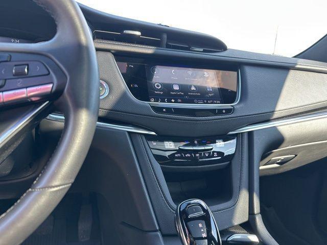 used 2024 Cadillac XT6 car, priced at $38,500