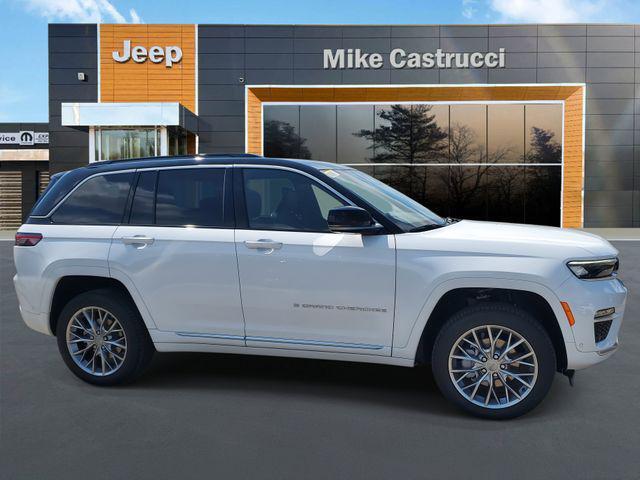 new 2025 Jeep Grand Cherokee car, priced at $54,995