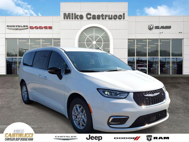 new 2025 Chrysler Pacifica car, priced at $41,995