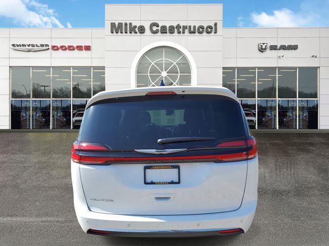 new 2025 Chrysler Pacifica car, priced at $41,995