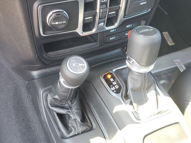 new 2025 Jeep Gladiator car, priced at $45,995