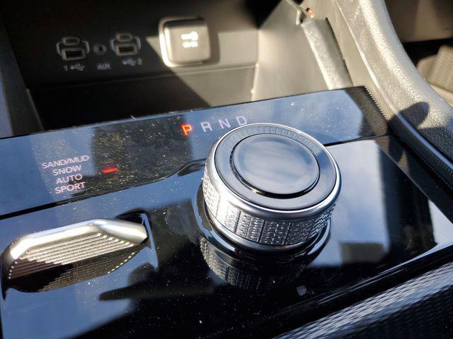 new 2025 Jeep Grand Cherokee car, priced at $43,995