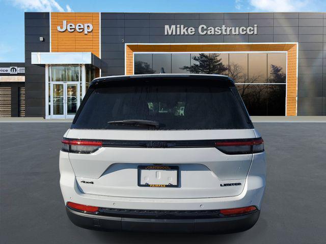 new 2025 Jeep Grand Cherokee car, priced at $43,995