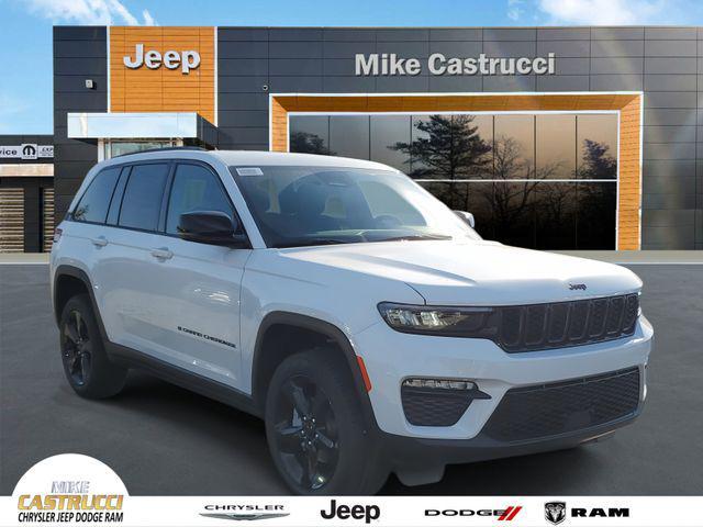 new 2025 Jeep Grand Cherokee car, priced at $43,995