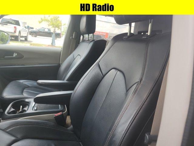 used 2018 Chrysler Pacifica car, priced at $19,995