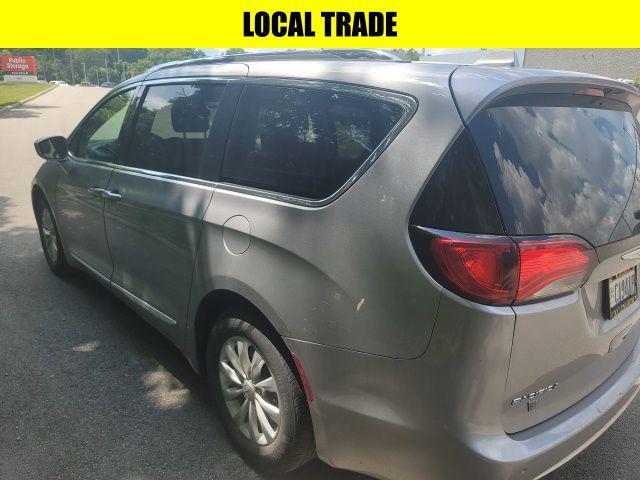 used 2018 Chrysler Pacifica car, priced at $19,995