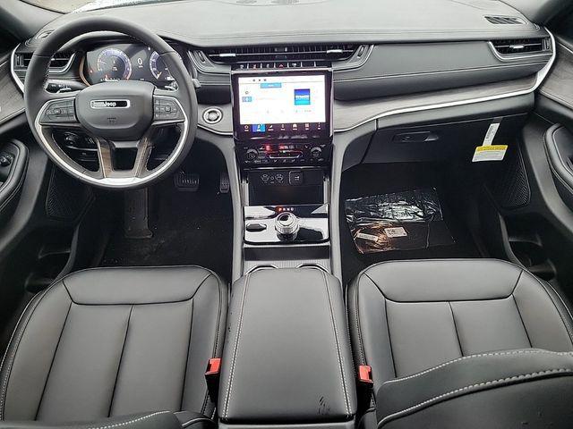 new 2025 Jeep Grand Cherokee L car, priced at $47,995