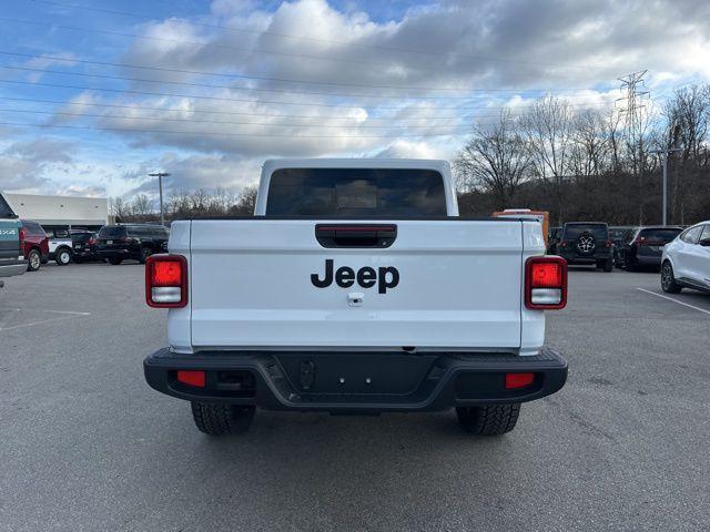 new 2025 Jeep Gladiator car, priced at $38,995