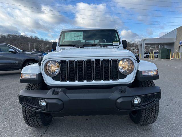 new 2025 Jeep Gladiator car, priced at $38,995