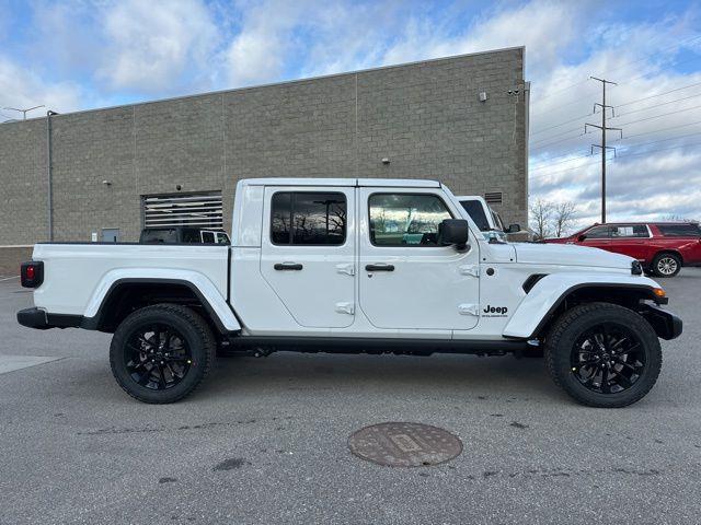 new 2025 Jeep Gladiator car, priced at $38,995