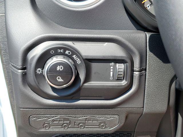 new 2025 Jeep Gladiator car, priced at $44,995