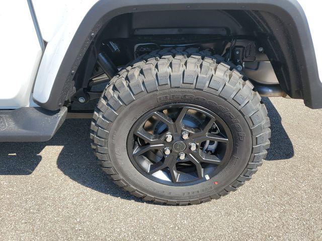 new 2025 Jeep Gladiator car, priced at $44,995