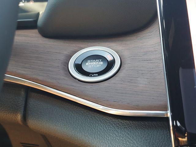 new 2025 Jeep Grand Cherokee car, priced at $56,495