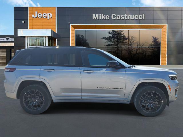 new 2025 Jeep Grand Cherokee car, priced at $56,495