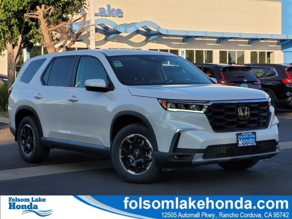 new 2025 Honda Pilot car, priced at $49,000