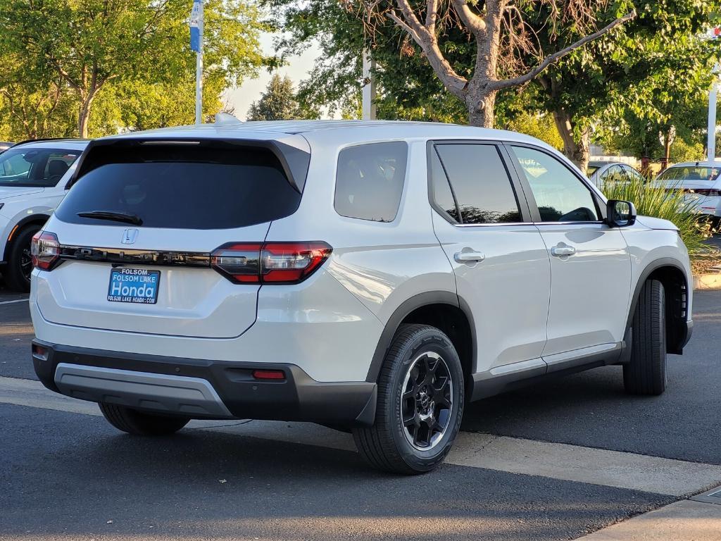 new 2025 Honda Pilot car, priced at $49,000