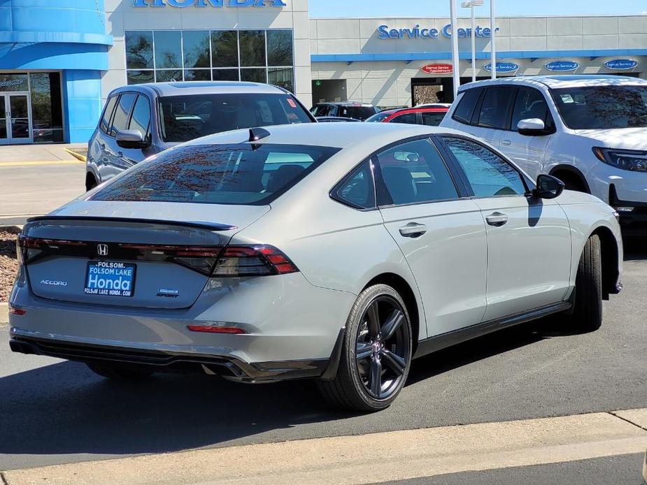 new 2024 Honda Accord Hybrid car