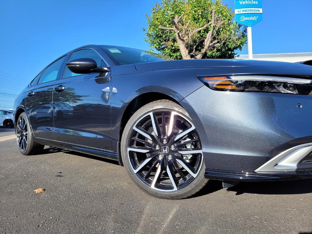 new 2025 Honda Accord Hybrid car, priced at $42,145
