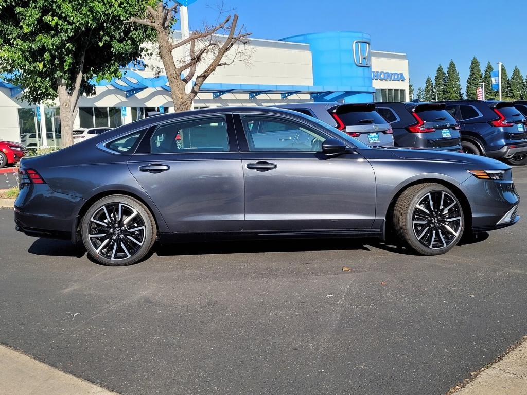 new 2025 Honda Accord Hybrid car, priced at $42,145