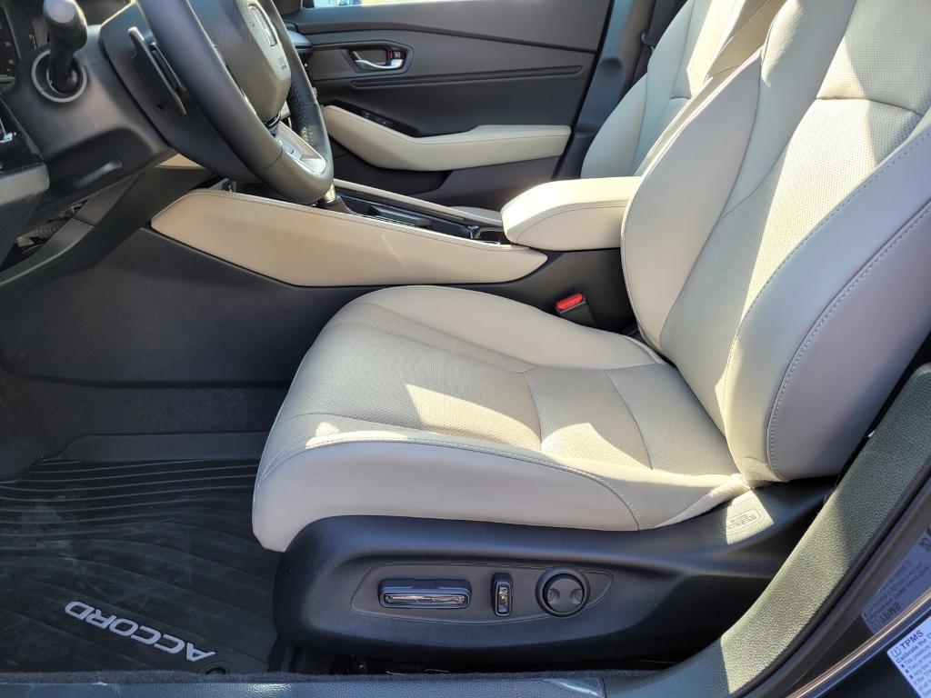new 2025 Honda Accord Hybrid car, priced at $42,145