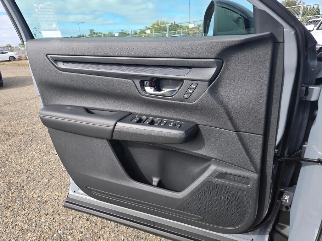 new 2026 Honda CR-V Hybrid car, priced at $42,325