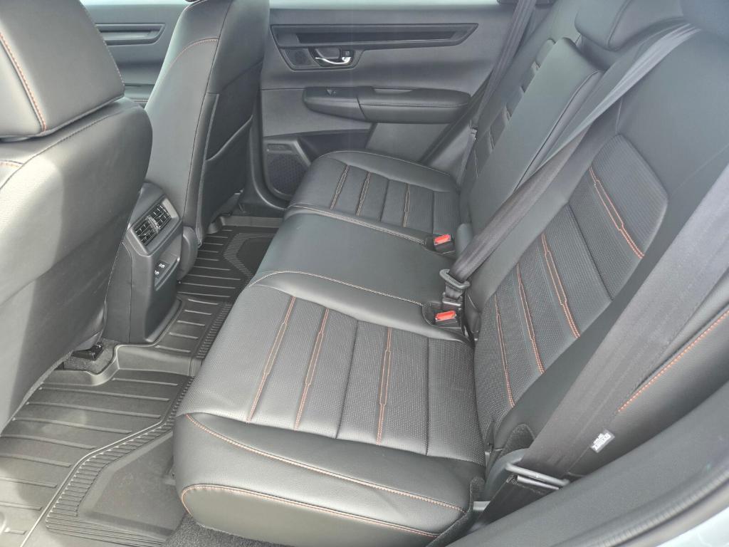 new 2026 Honda CR-V Hybrid car, priced at $42,325