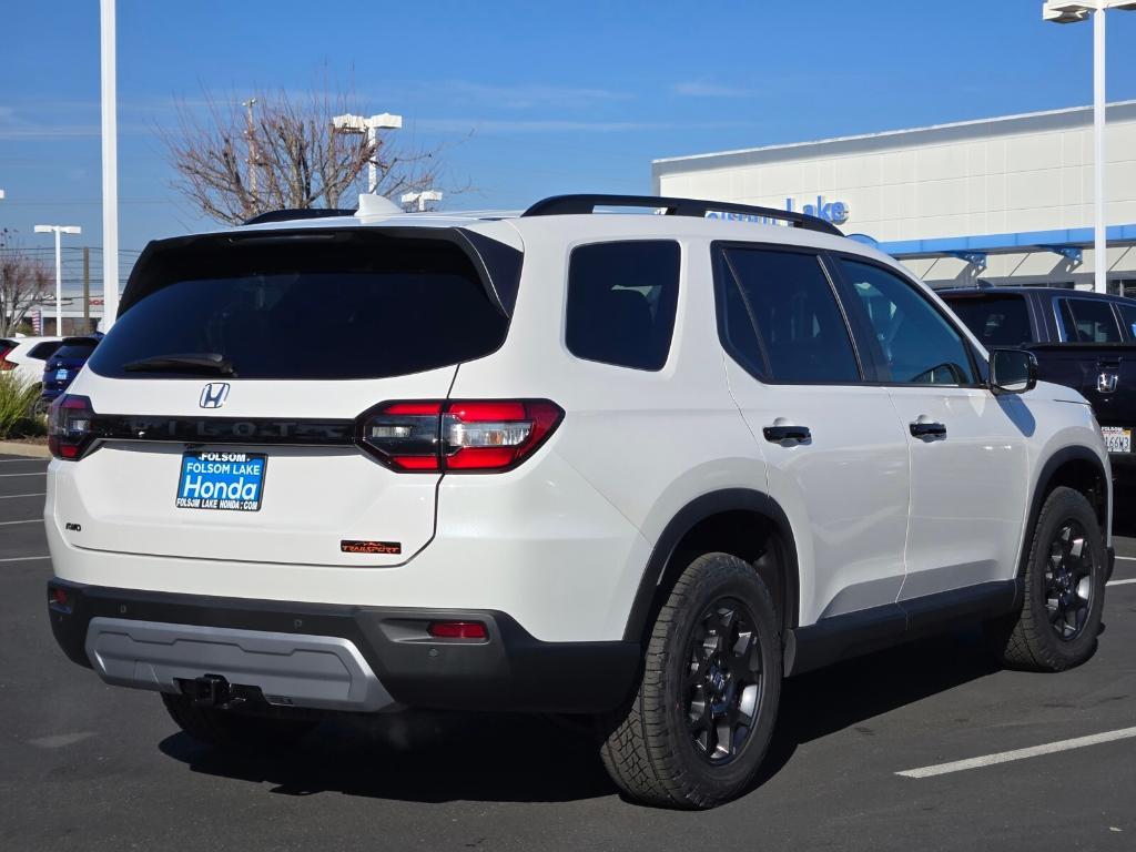 new 2025 Honda Pilot car, priced at $52,945