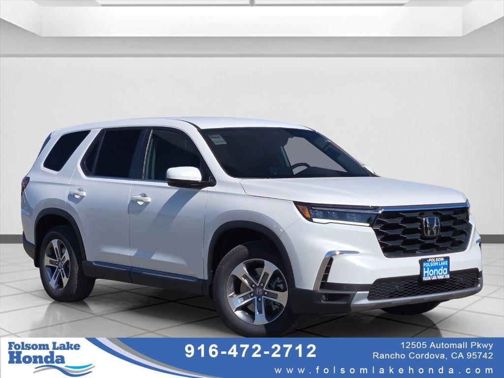 new 2025 Honda Pilot car, priced at $49,200
