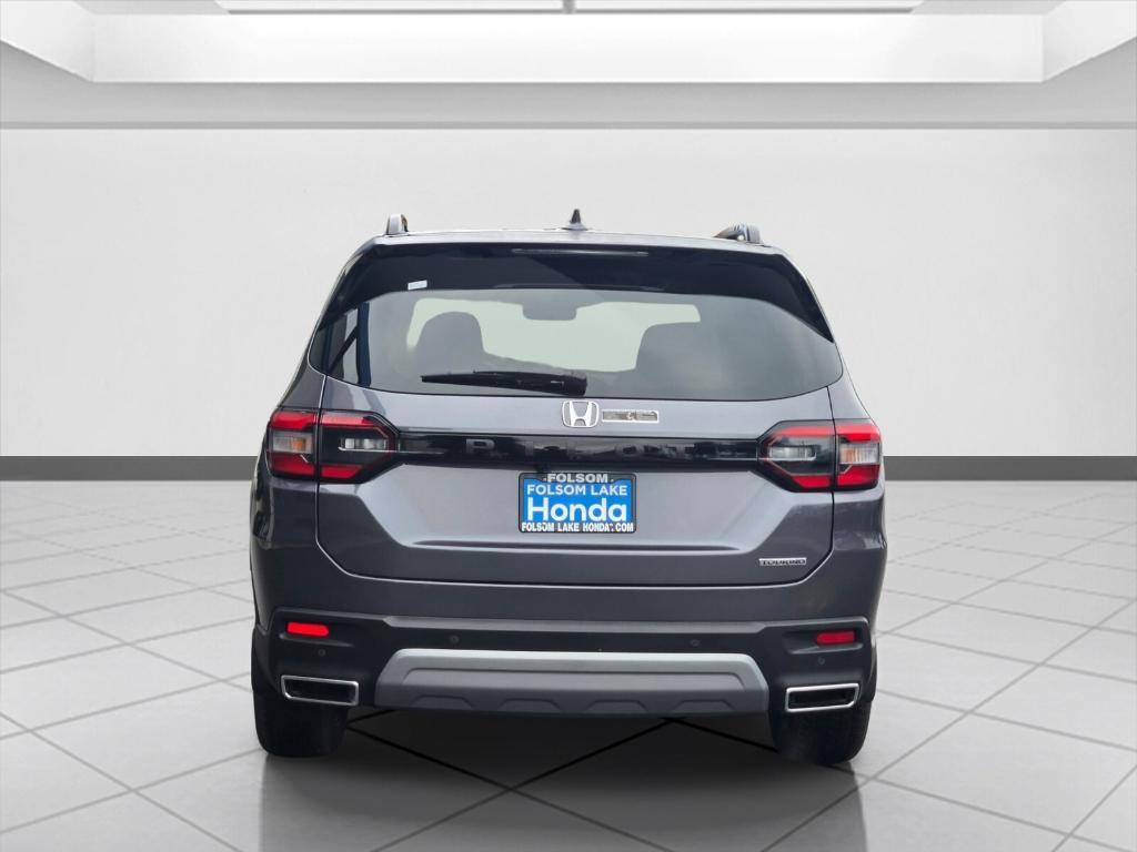 new 2025 Honda Pilot car, priced at $50,690