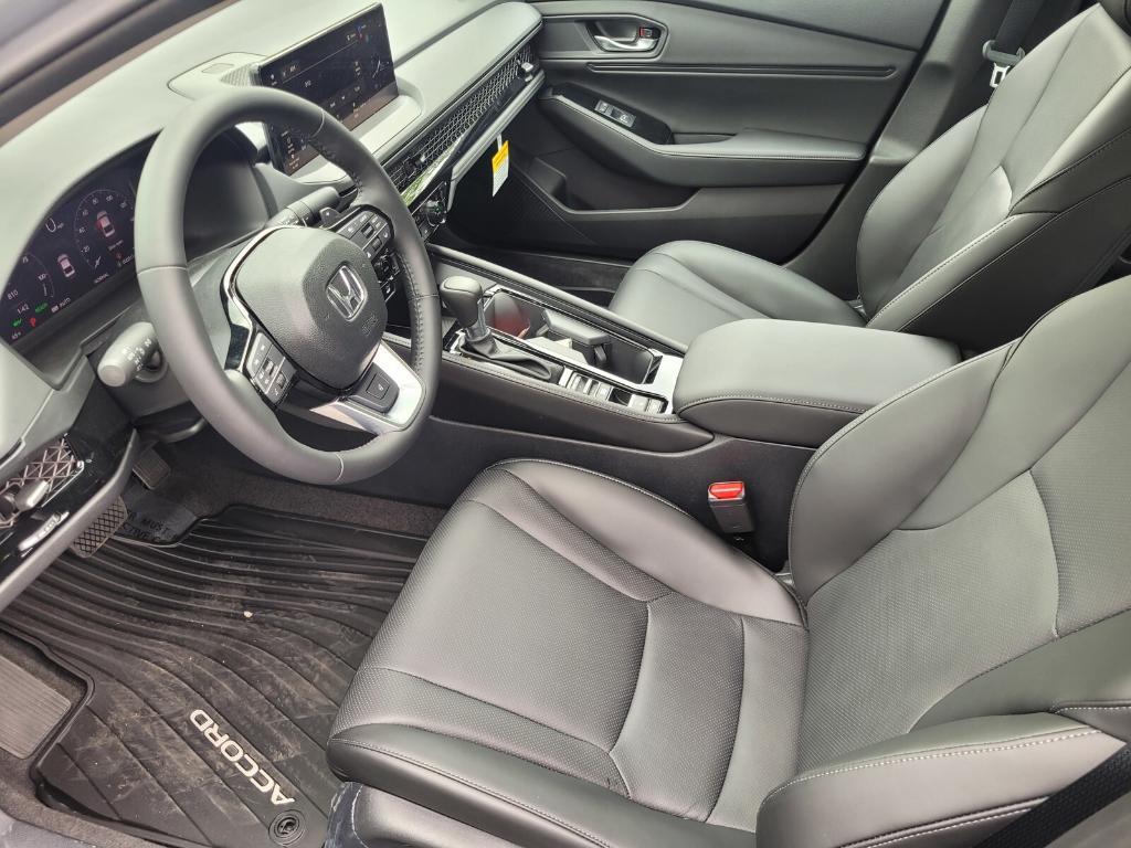 new 2025 Honda Accord Hybrid car, priced at $42,600