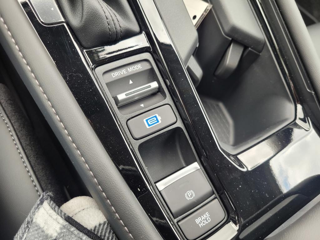 new 2025 Honda Accord Hybrid car, priced at $42,600