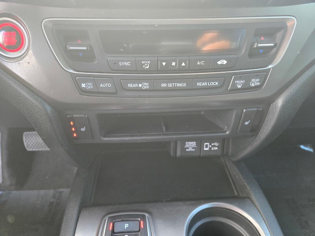 used 2022 Honda Pilot car, priced at $32,182