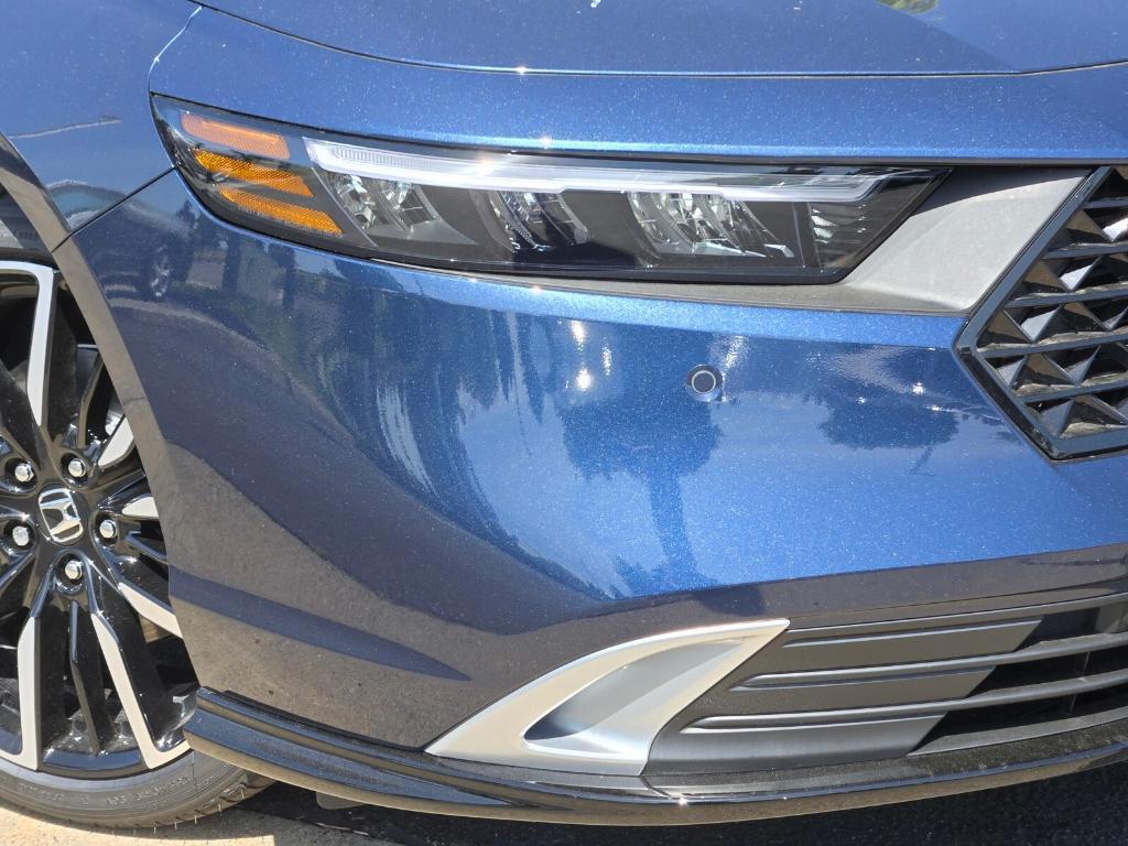 new 2025 Honda Accord Hybrid car, priced at $42,145