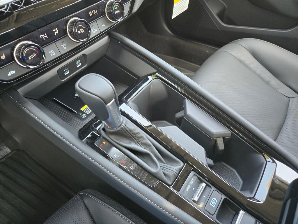 new 2025 Honda Accord Hybrid car, priced at $42,145