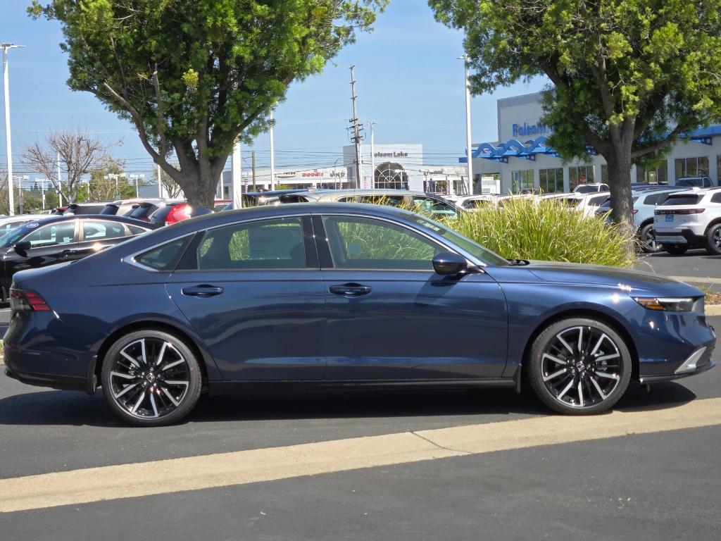 new 2025 Honda Accord Hybrid car, priced at $42,145