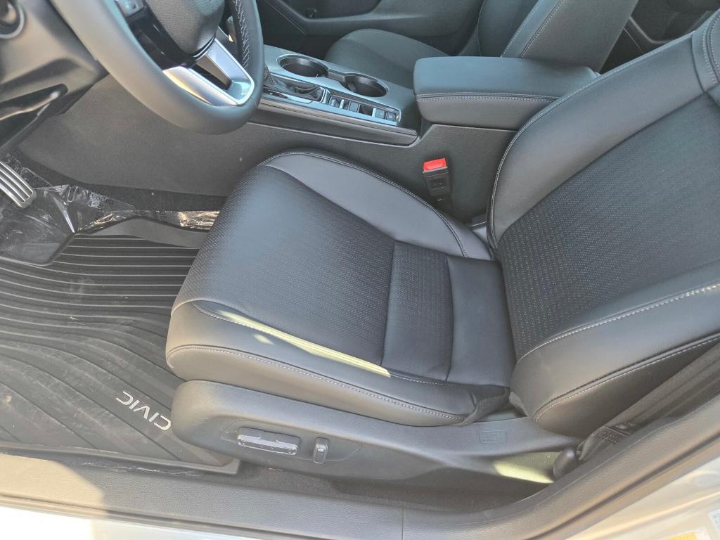 new 2026 Honda Civic Hybrid car, priced at $35,185