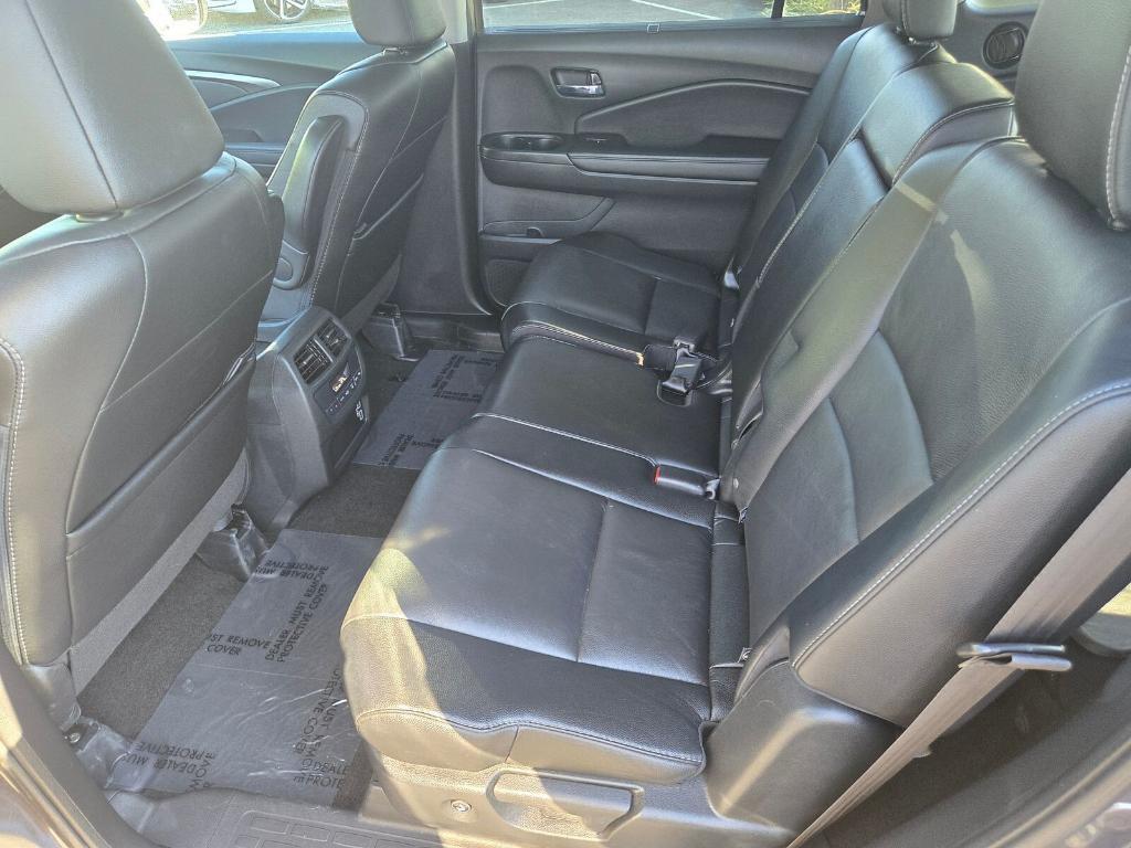 used 2022 Honda Pilot car, priced at $31,524