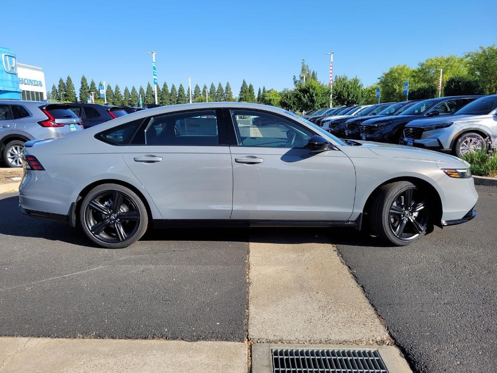 new 2025 Honda Accord Hybrid car, priced at $38,675