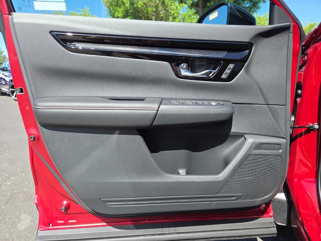 new 2025 Honda CR-V Hybrid car, priced at $44,645