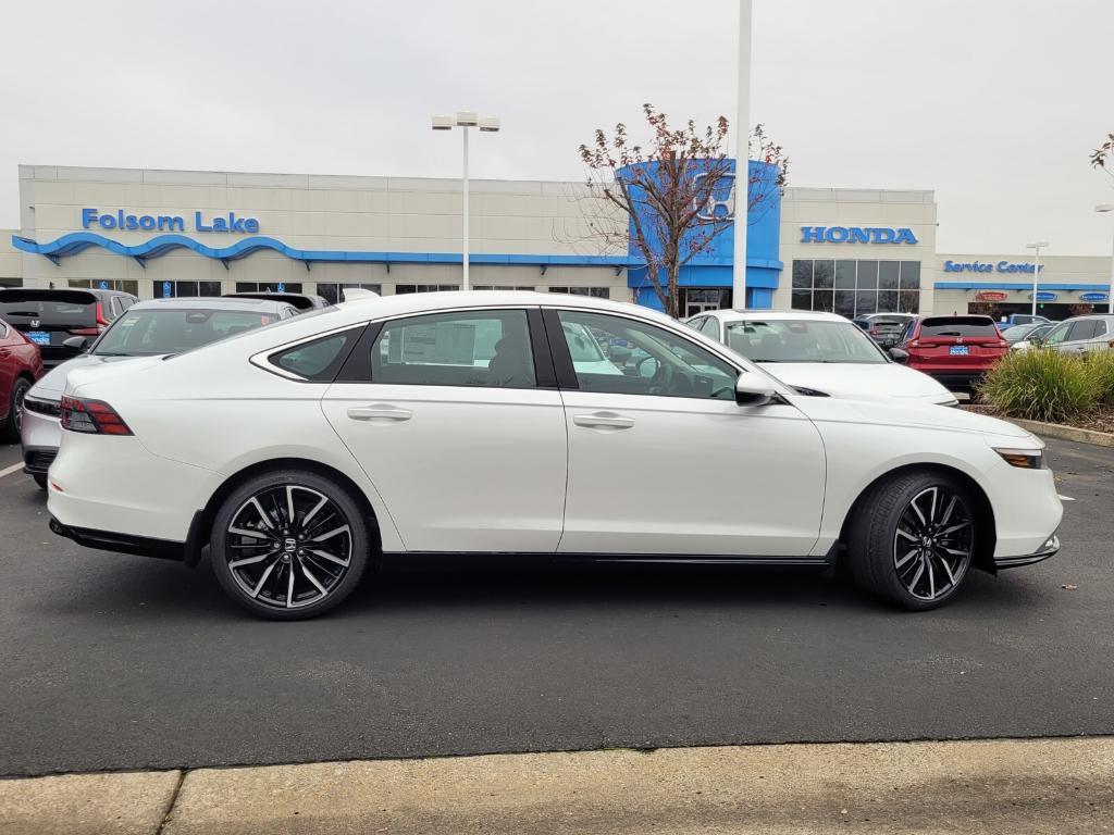 new 2025 Honda Accord Hybrid car, priced at $42,545