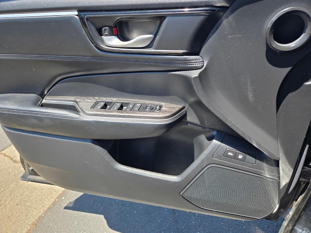 used 2018 Honda Clarity Plug-In Hybrid car, priced at $23,593