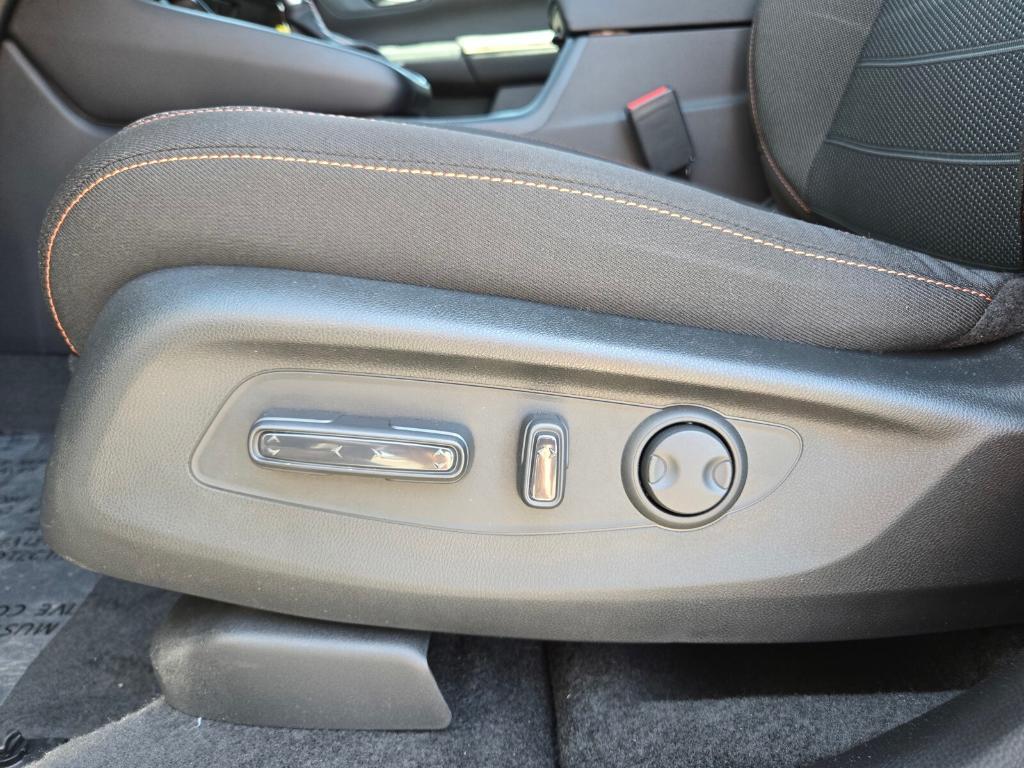 new 2025 Honda CR-V Hybrid car, priced at $39,240