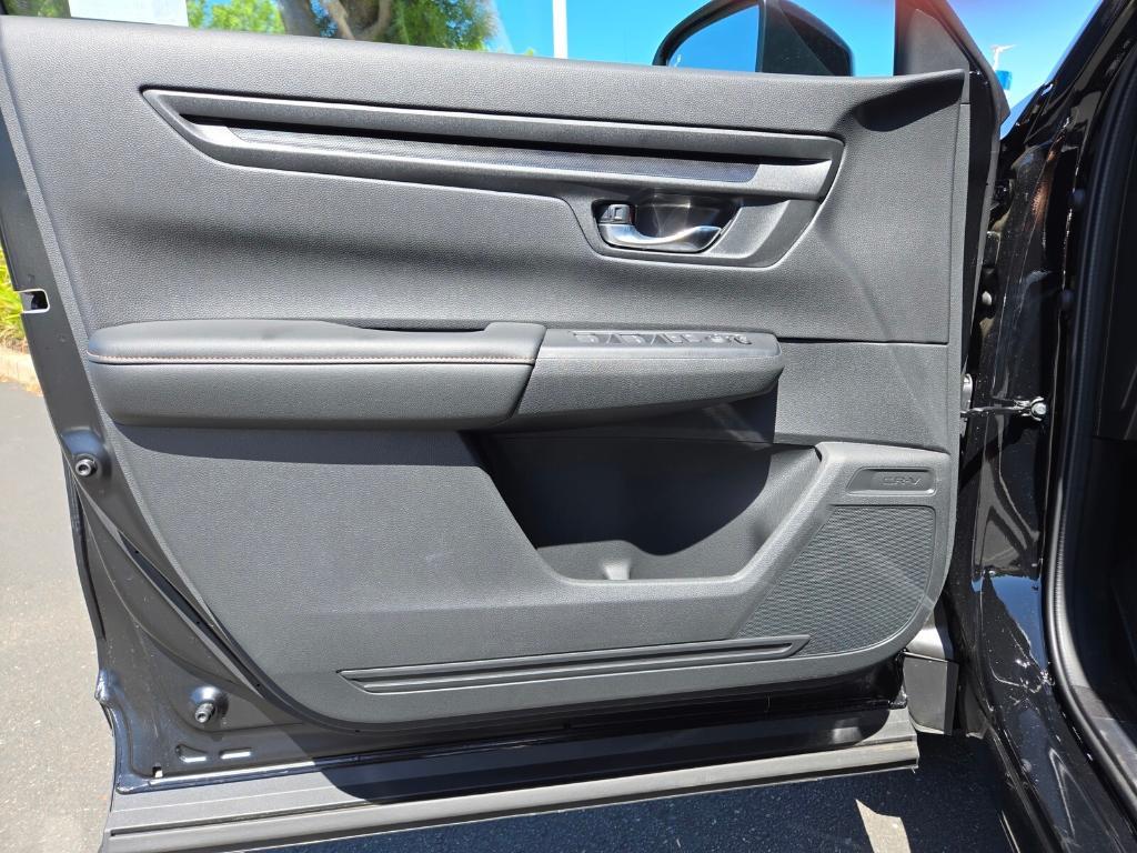 new 2025 Honda CR-V Hybrid car, priced at $39,240