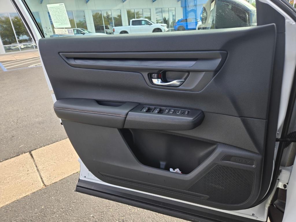 new 2026 Honda CR-V Hybrid car, priced at $40,730